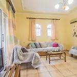 Tonia Apartments